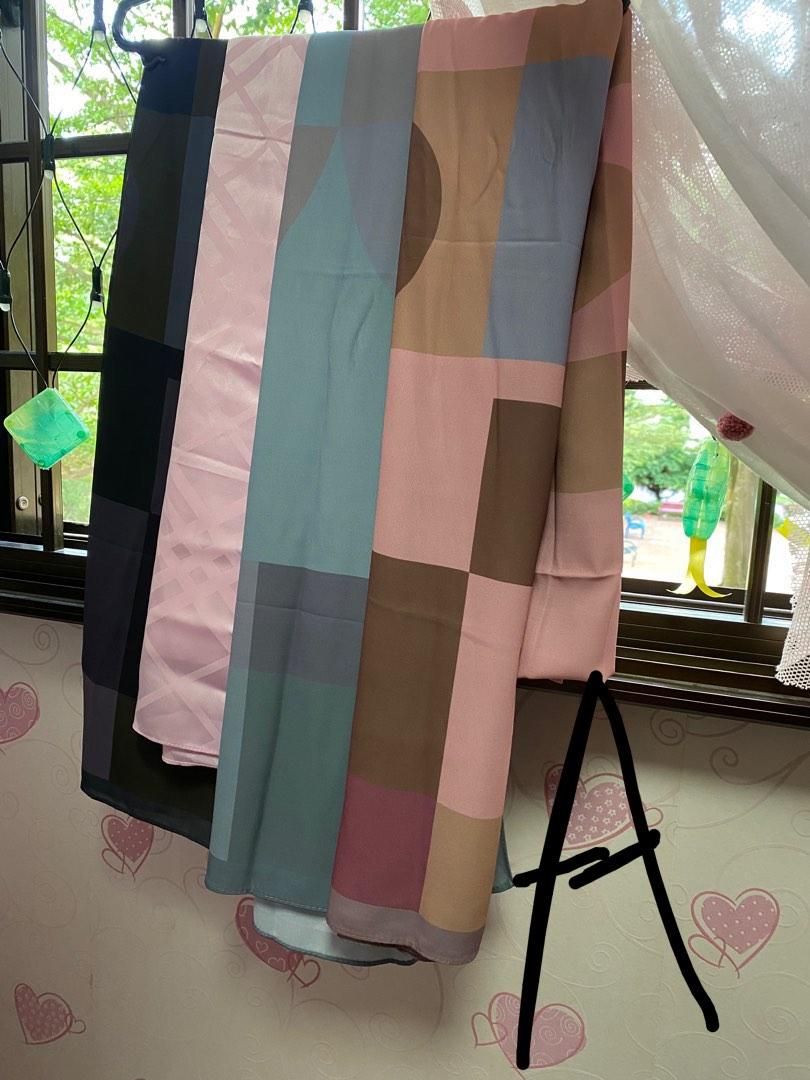 pleated shawls