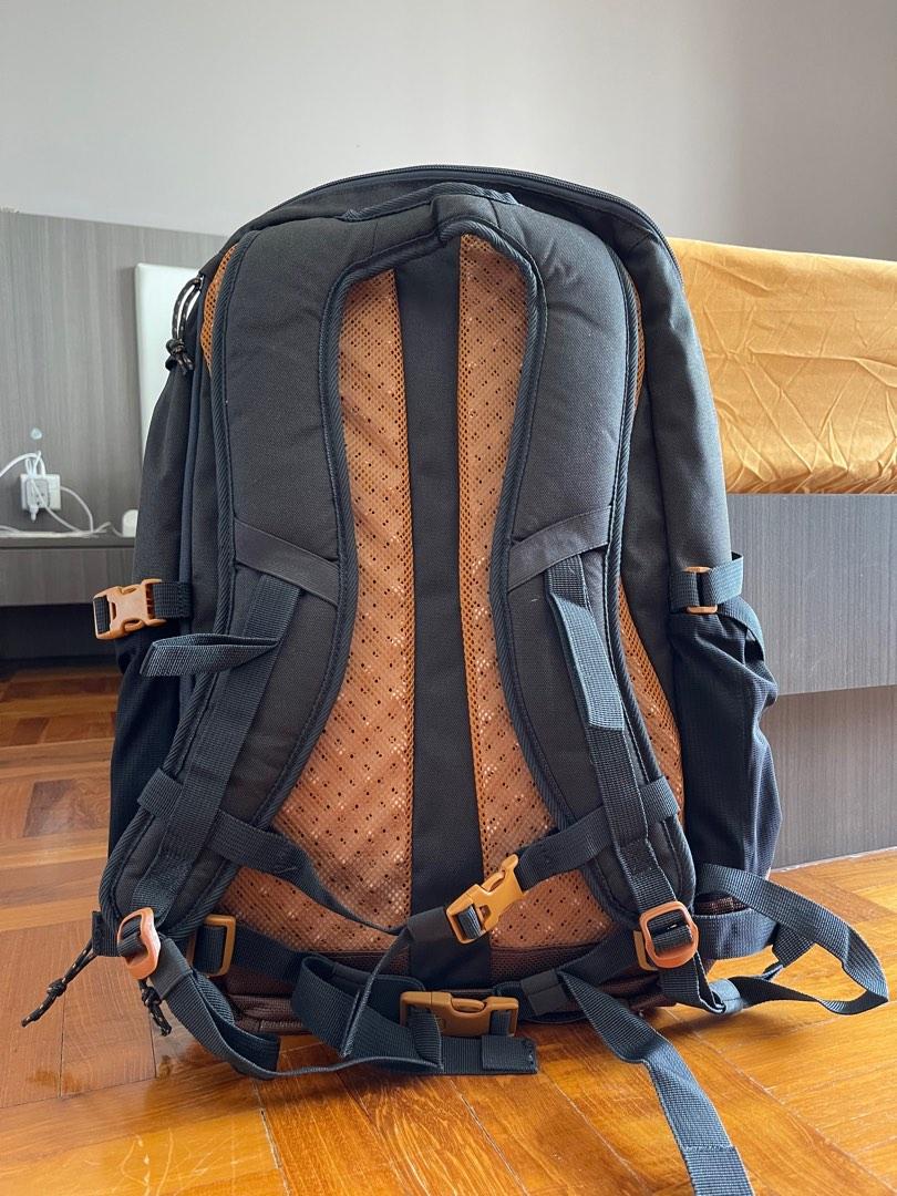 Quechua Backpack w coat cover, Men's Fashion, Bags, Backpacks on Carousell