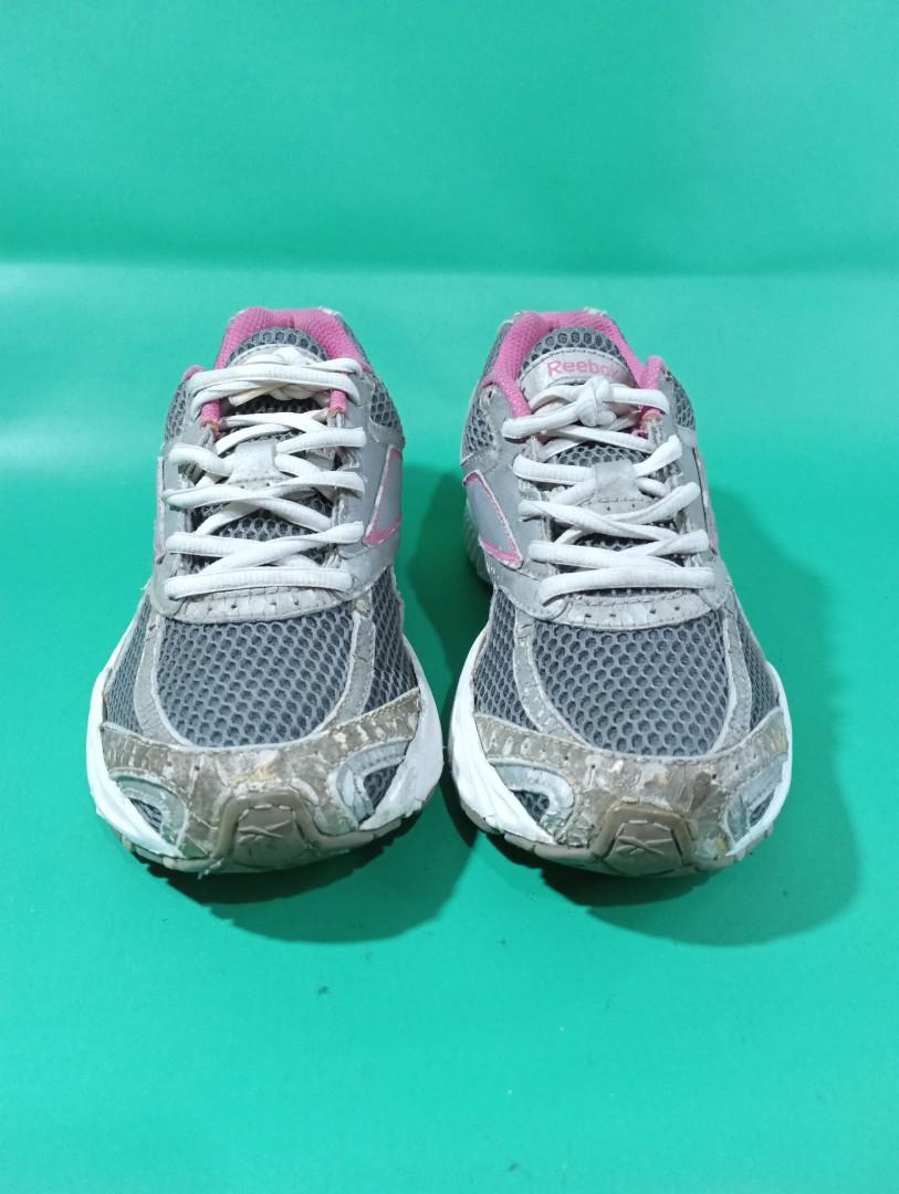sepatu reebok wanita ori Size 37