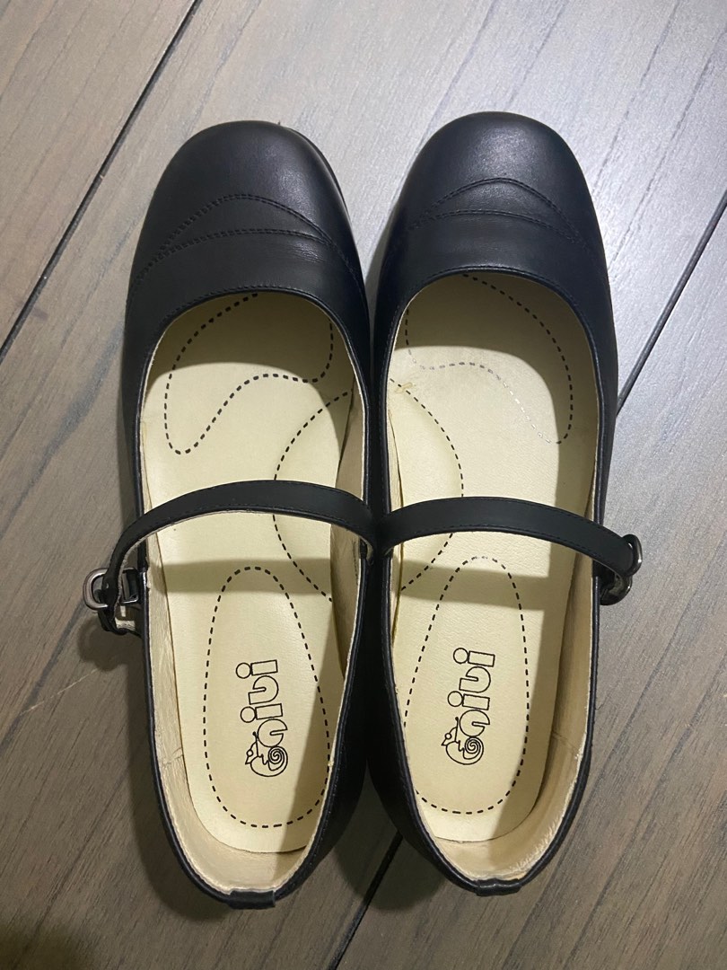 Size 40 Gibi Black School Shoes, Women's Fashion, Footwear, Flats