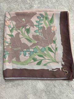 (Category: ) located in . Submitted by aleena.preloved (Listing ID 1184294867, Image 1). Description: .