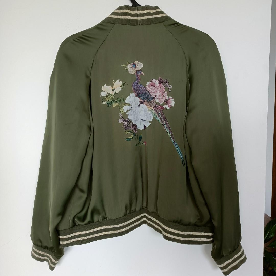 Stradivarius Green Satin Bomber Jacket, Women's Fashion, Coats, Jackets