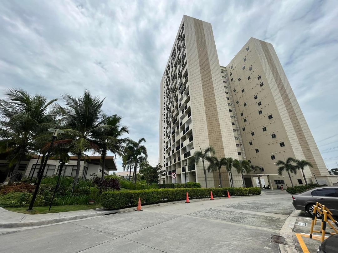 Studio Unit with for sale East Bay Residences, East Service Road