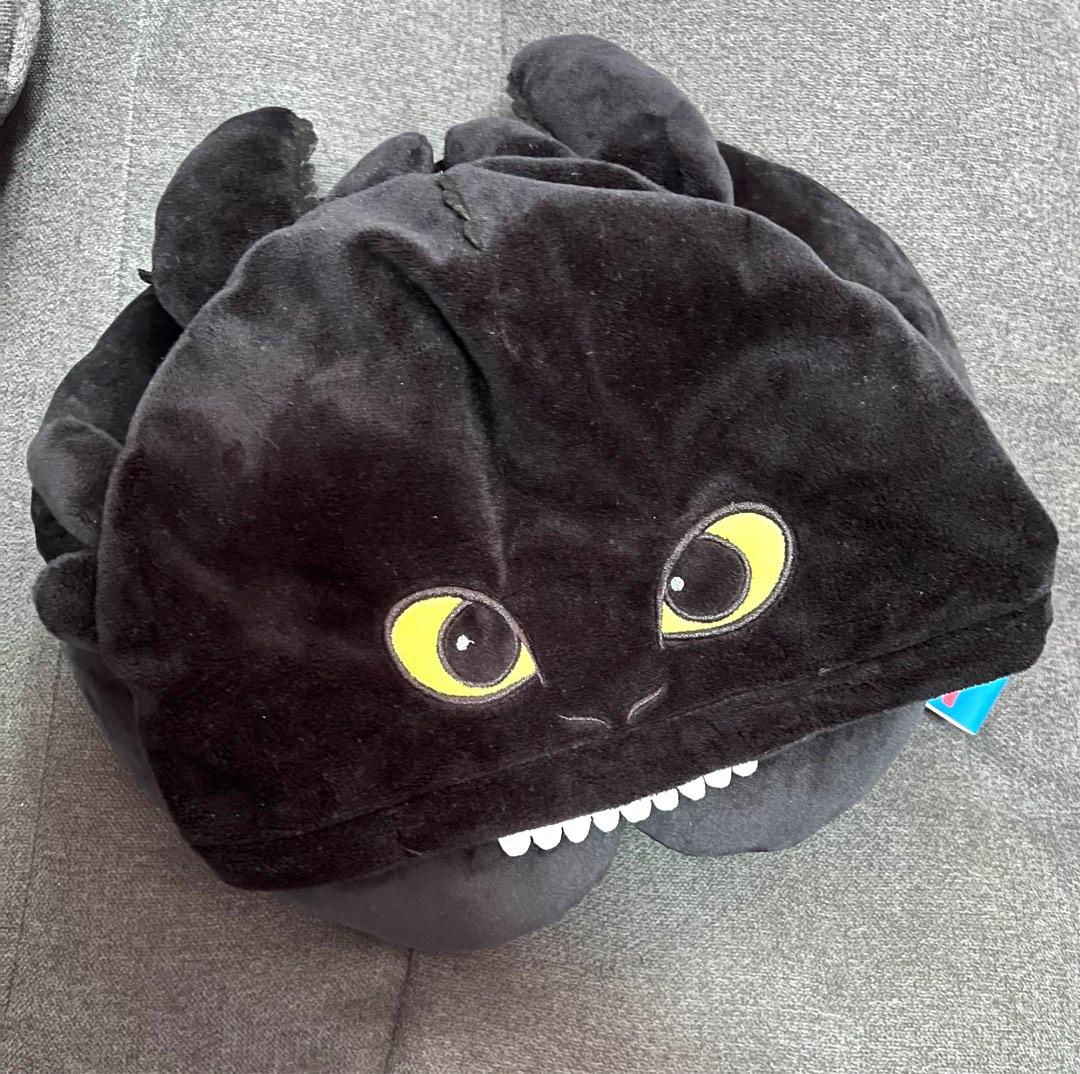 Dragon neck deals pillow
