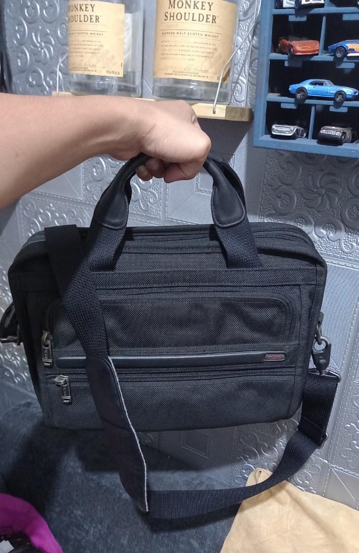 TUMI original, Barang Mewah, Tas & Dompet di Carousell