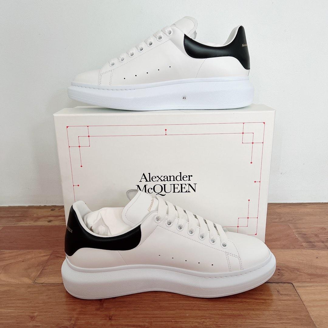 ? Auth Alexander McQueen Larry white/black Men sneakers size 45, Men's  Fashion, Footwear, Sneakers on Carousell