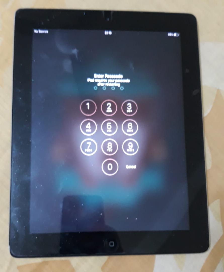 Ipad 2 a1396 top