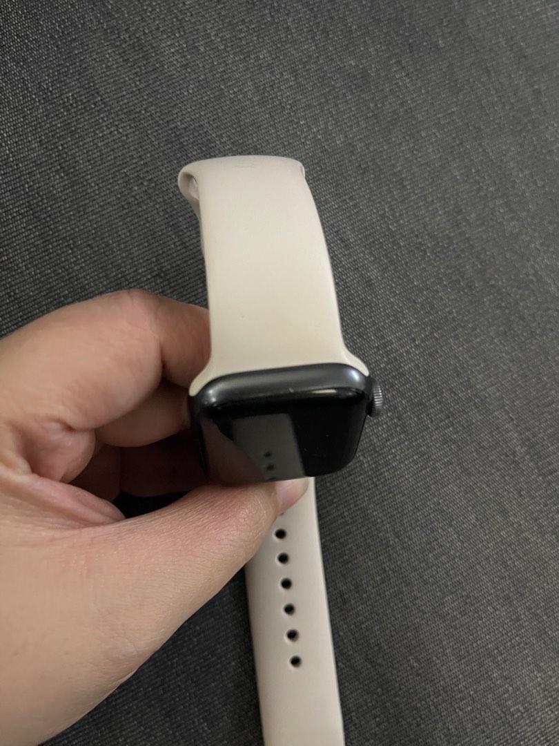 White band on sales space grey apple watch