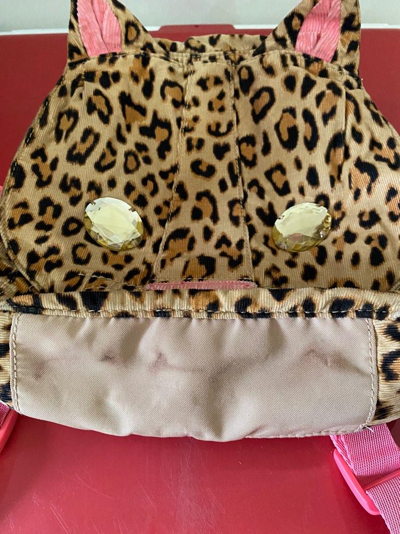 Gap Backpack (Category: Other Babies Going Out Needs) located in Las Pinas. Submitted by bellagirl28 (Listing ID 1184553819, Image 3). Description: Baby Gap backpack Leopard design Dimensions: 29 x 28 x 7 cms Ideal for girls age 3 years +.