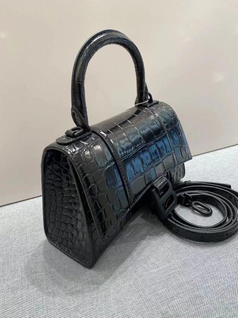 BALENCIAGA｜CROSSBAGS (592833 1LR67 1000) Buy Balenciaga Hourglass Small Top Handle Bag 'Black