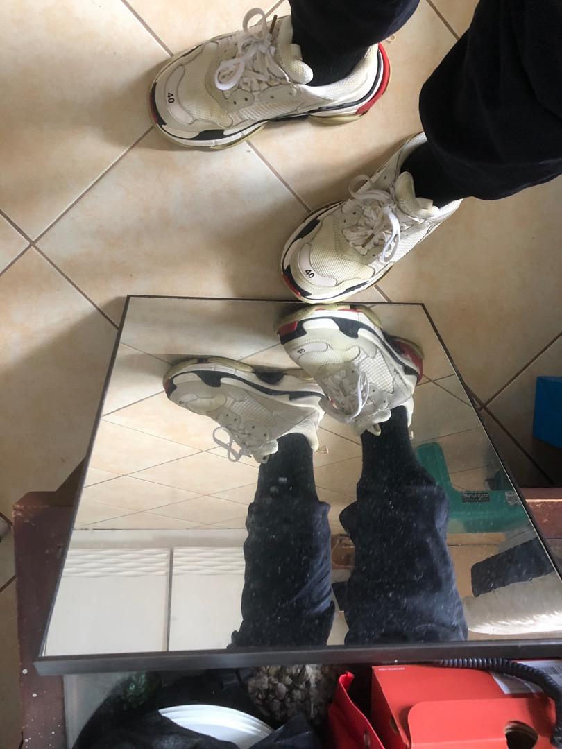 Balenciaga Sneakerr (Negotiable) (Category: Sneakers) located in Las Pinas. Submitted by luxstigmata (Listing ID 1184671696, Image 2). Description: Lightly used, slightly yellowed original BALENCIAGA Triple S Sneakers. Not my style anymore..