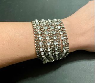 (Category: ) located in . Submitted by wellkeptgems (Listing ID 1184650315, Image 1). Description: .