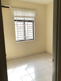 (Category: ) located in . Submitted by felixchong95 (Listing ID 1184599540, Image 1). Description: .