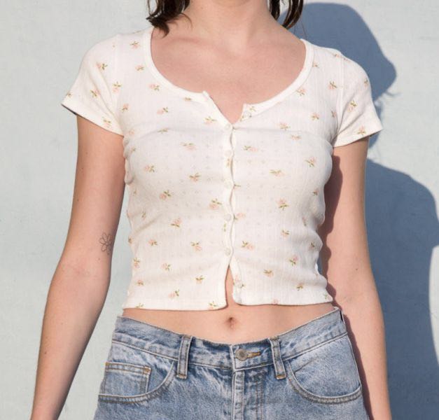Brandy Melville Zelly Eyelet Floral Buttondown Croptop, Women's Fashion