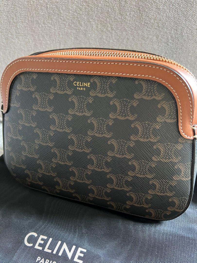 Celine Camera Bag in Triomphe Canvas, 女裝, 手袋及銀包, 多用途袋 Carousell
