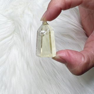 (Category: ) located in . Submitted by kunzitegems (Listing ID 1184658311, Image 1). Description: .