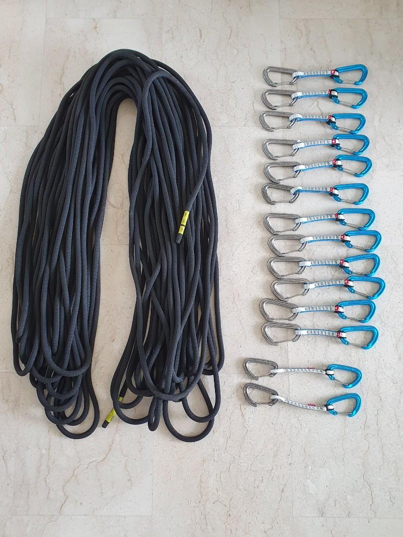 Climbing rope and Quickdraw, Sports Equipment, Other Sports Equipment