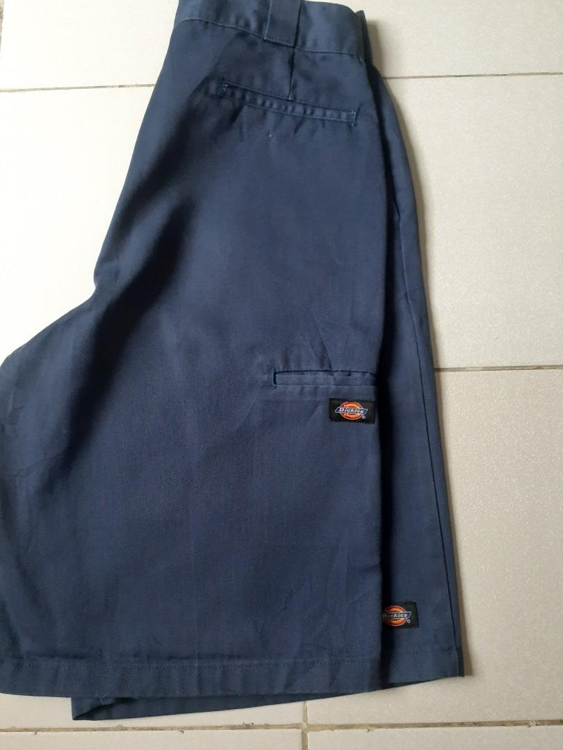 Dickies loose fit, Men's Fashion, Bottoms, Shorts on Carousell