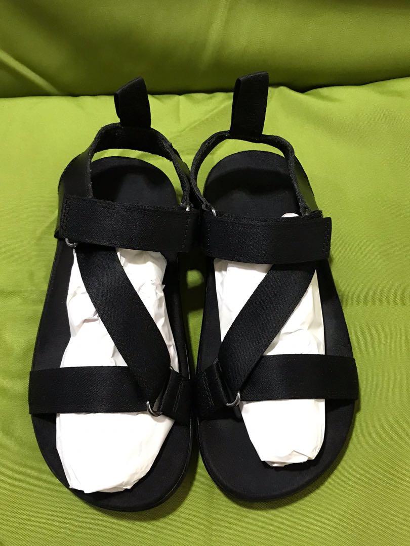 dr martens balfour sandals