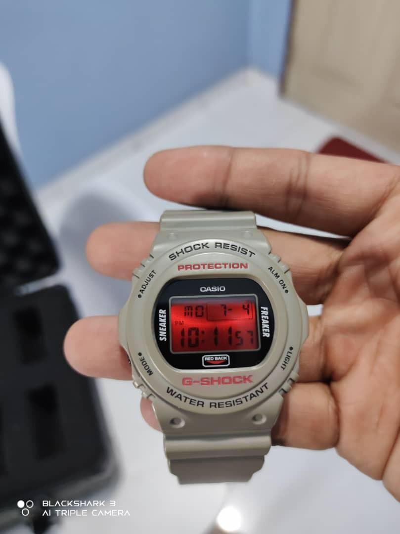 Dw5700 sales sneaker freaker