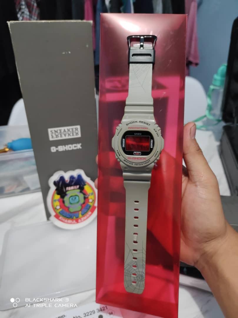 Dw5700 sneaker freaker