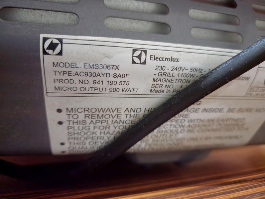 Electrolux Convection Microwave Oven 30L, TV & Home Appliances, Kitchen