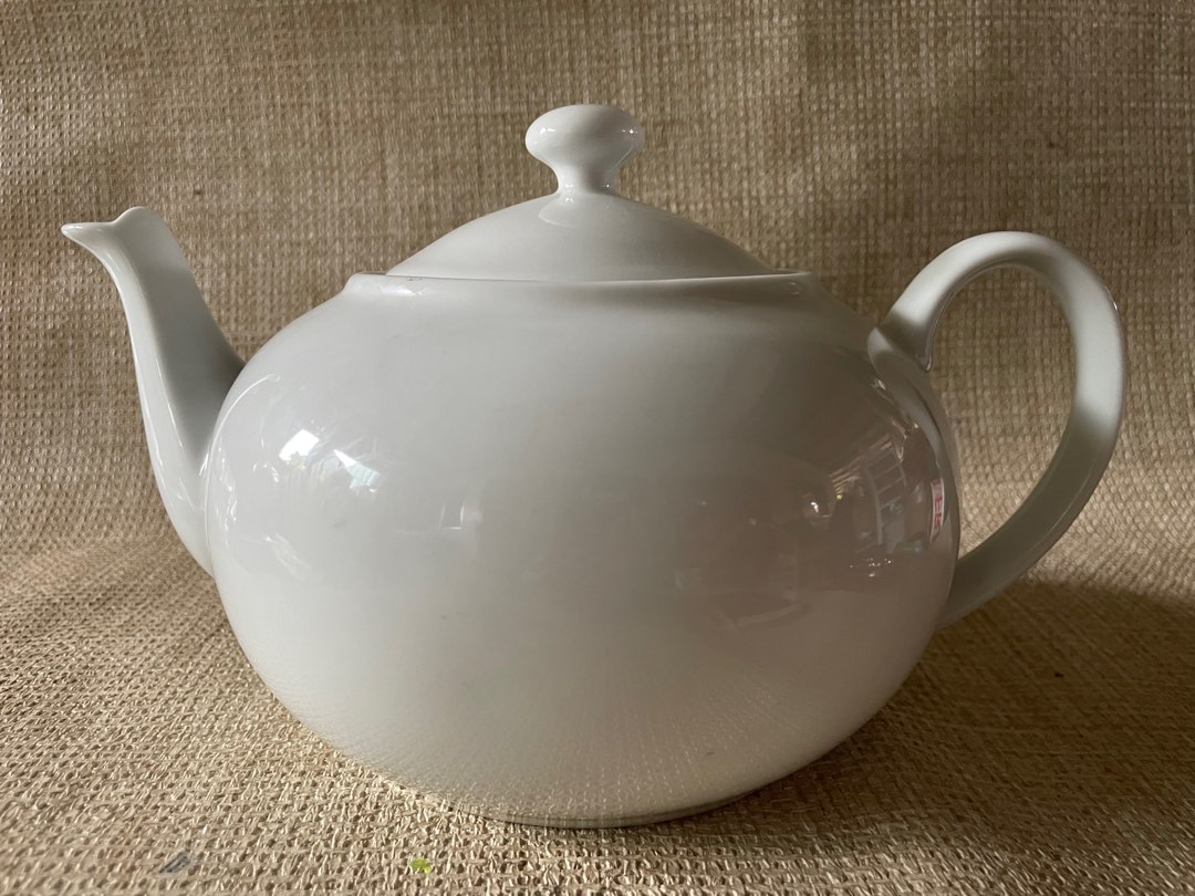 Everyday White Porcelain TeApot big, Furniture & Home Living