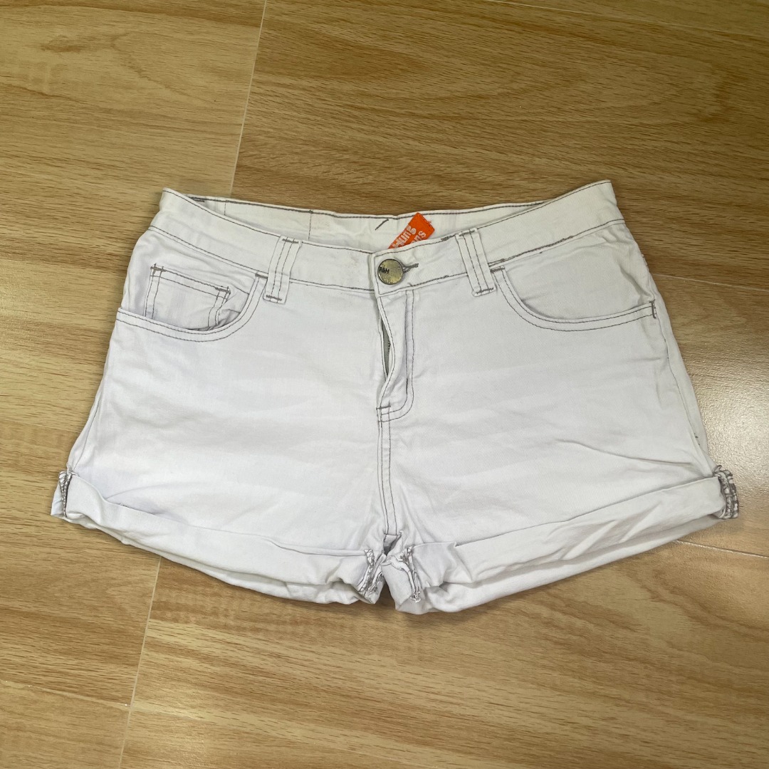 folded-hung-shorts-women-s-fashion-bottoms-shorts-on-carousell