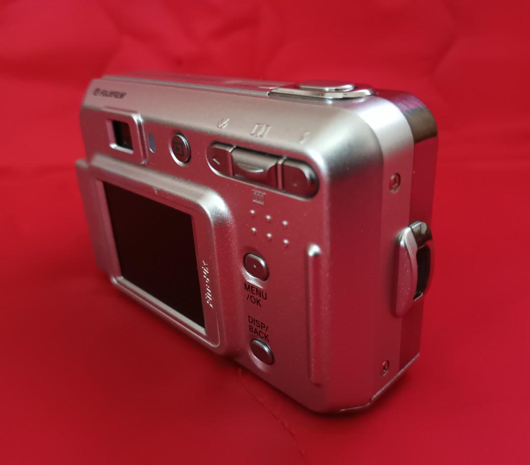 Fujifilm Finepix A500 Digital Camera, Photography, Cameras on Carousell