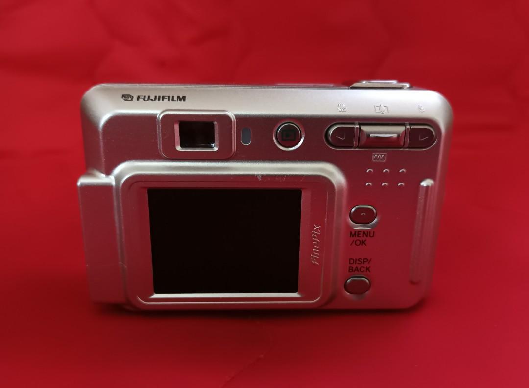 Fujifilm Finepix A500 Digital Camera, Photography, Cameras on Carousell