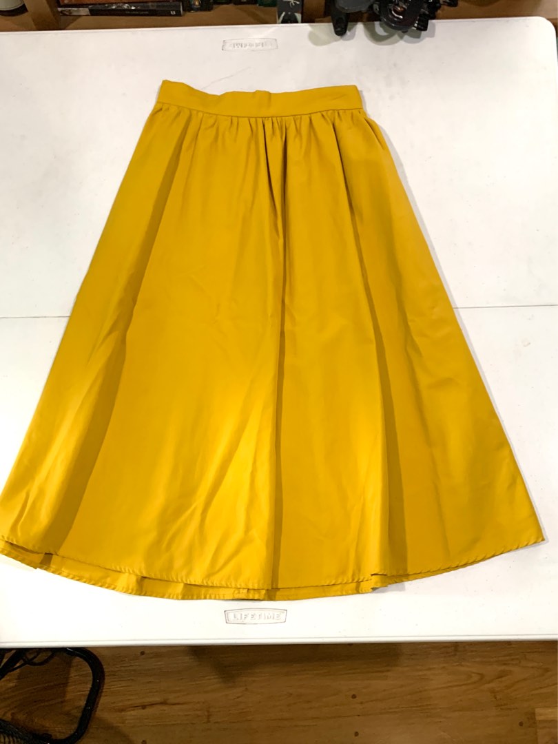GU Gartered Long Maxi Yellow Skirt, Women's Fashion, Bottoms, Skirts