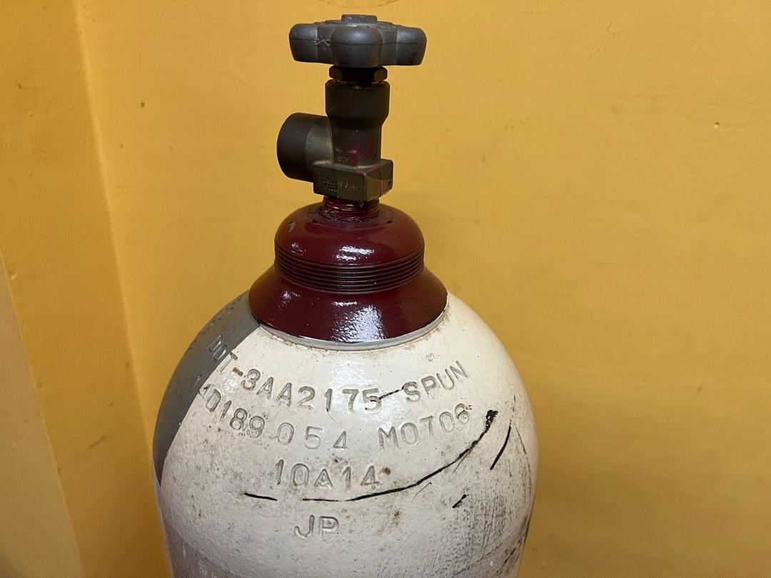 Helium Gas Tank 47L, Hobbies & Toys, Stationery & Craft, Occasions