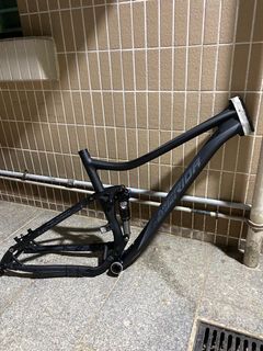 （分類：）位於 。 由 keveg6 提交（商品編號 1184504700，圖片 1）。簡介： 。