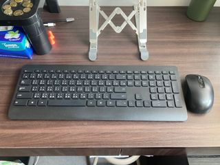 Microsoft wireless keyboard and mouse64087776836738110