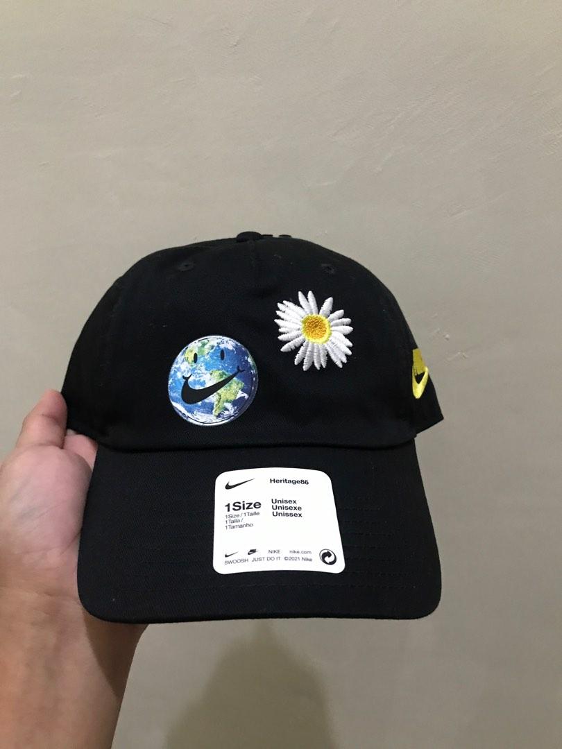 Nike Smile Bright Like The Sun Caps Youth Fesyen Pria Aksesoris