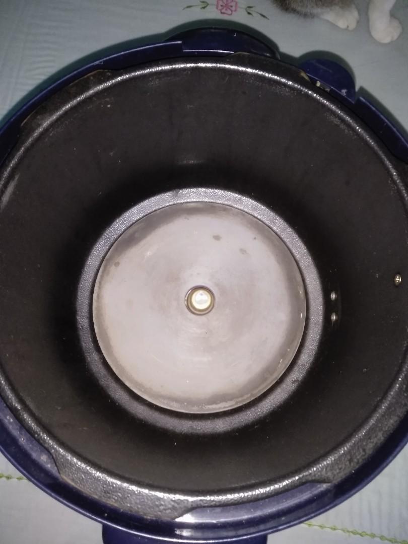 Noxxa Pressure Cooker (Broken), TV & Home Appliances, Kitchen