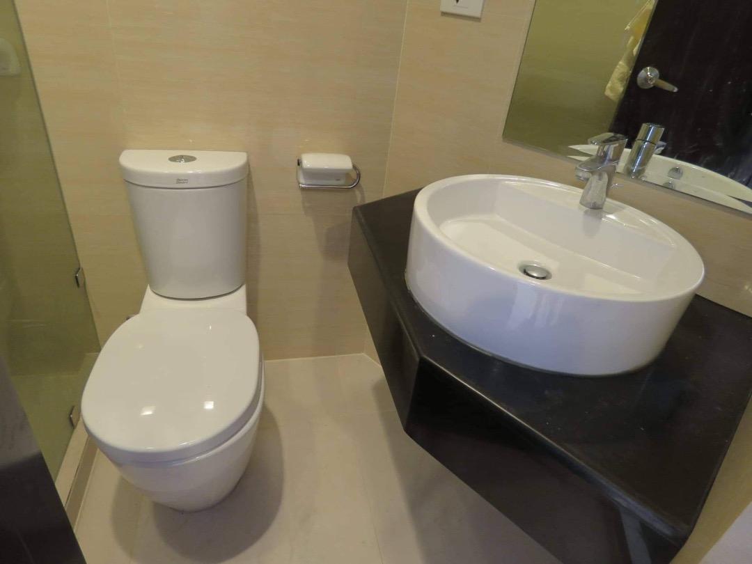 One Central Makati Studio for Sale (Category: Apartments & Condos) located in Taguig. Submitted by annagarcia.ph (Listing ID 1184562297, Image 3). Description: For Sale One Central Makati ONE CENTRAL CONDO Sen Gil Puyat corner Geronimo Street, Makati City (just beside RCBC Tower) By Megaworld Studio 32sqm With parking Fully furnished For Sale Price P7.5M I'm 1 Broker away.
