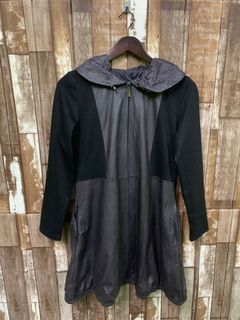 (Category: ) located in . Submitted by negotiablethriftstore21 (Listing ID 1184595113, Image 1). Description: .