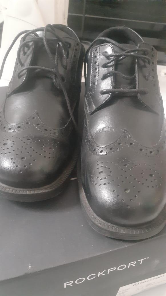 Rockport men's essential details sales waterproof wingtip oxford shoe