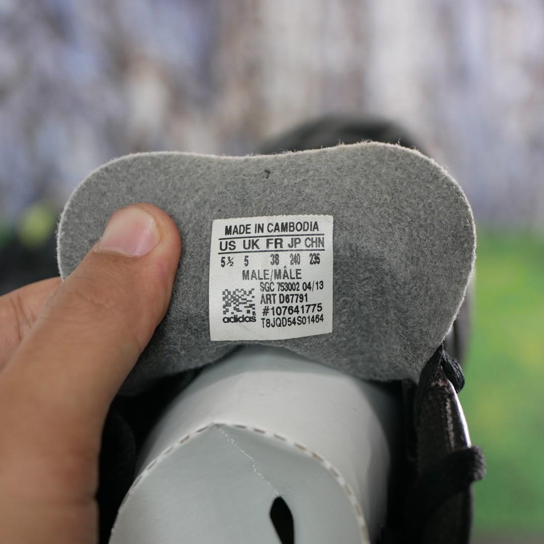 Sepatu Bola Soccer Adidas Original D67791 Junior, Olah Raga