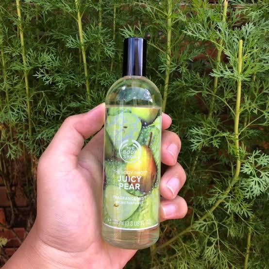The body shop juicy pear body mist 100ml Kesehatan Kecantikan