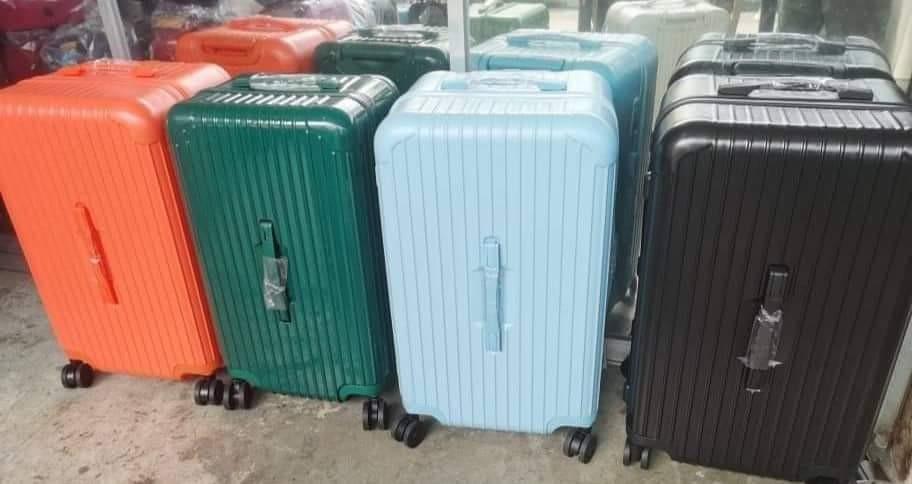 TRUNK ZIPPER LUGGAGE (Category: Luggage) located in Manila. Submitted by solanamnl_ (Listing ID 1184594964, Image 2). Description: Sizes: 26inches - 25kg 28inches - 30kg -more colors are available -we deliver nationwide -sf not included pm for more info!.