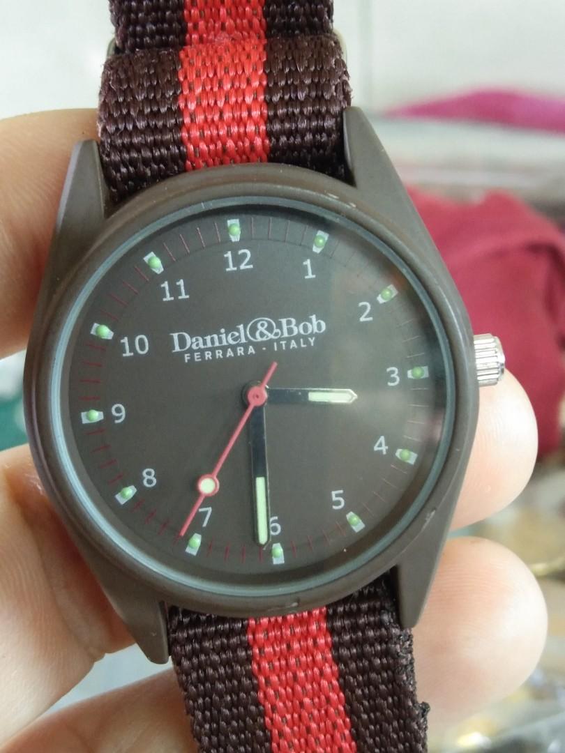 Vintage Daniel & Rob gent watch, Women