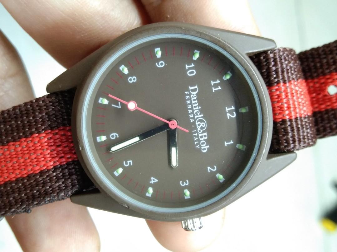 Vintage Daniel & Rob gent watch, Women