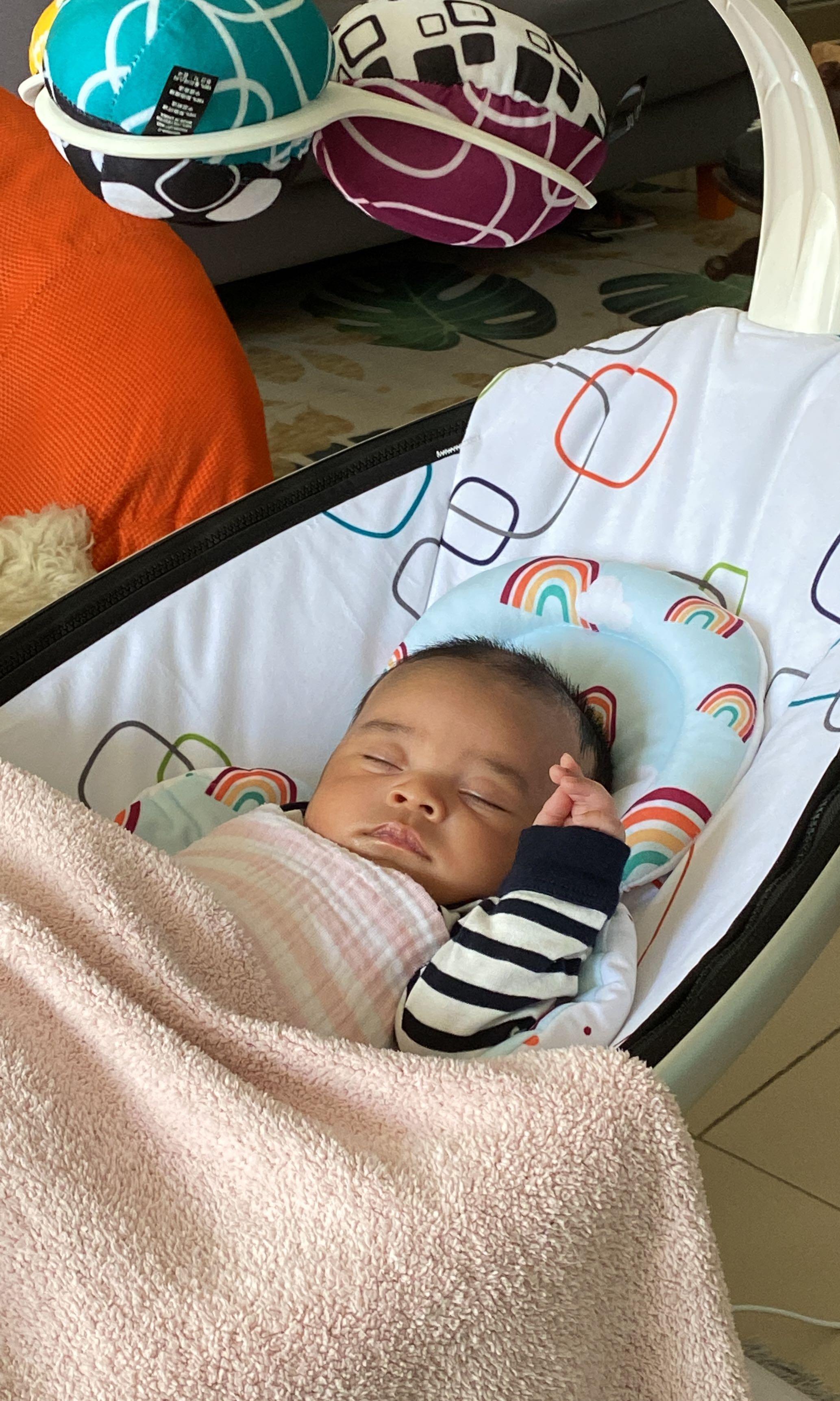 4Mom Mamaroo Bluetooth Babies Kids Infant Playtime On Carousell 4mom-mamaroo-bluetooth-babies-kids-infant-playtime-on-carousell