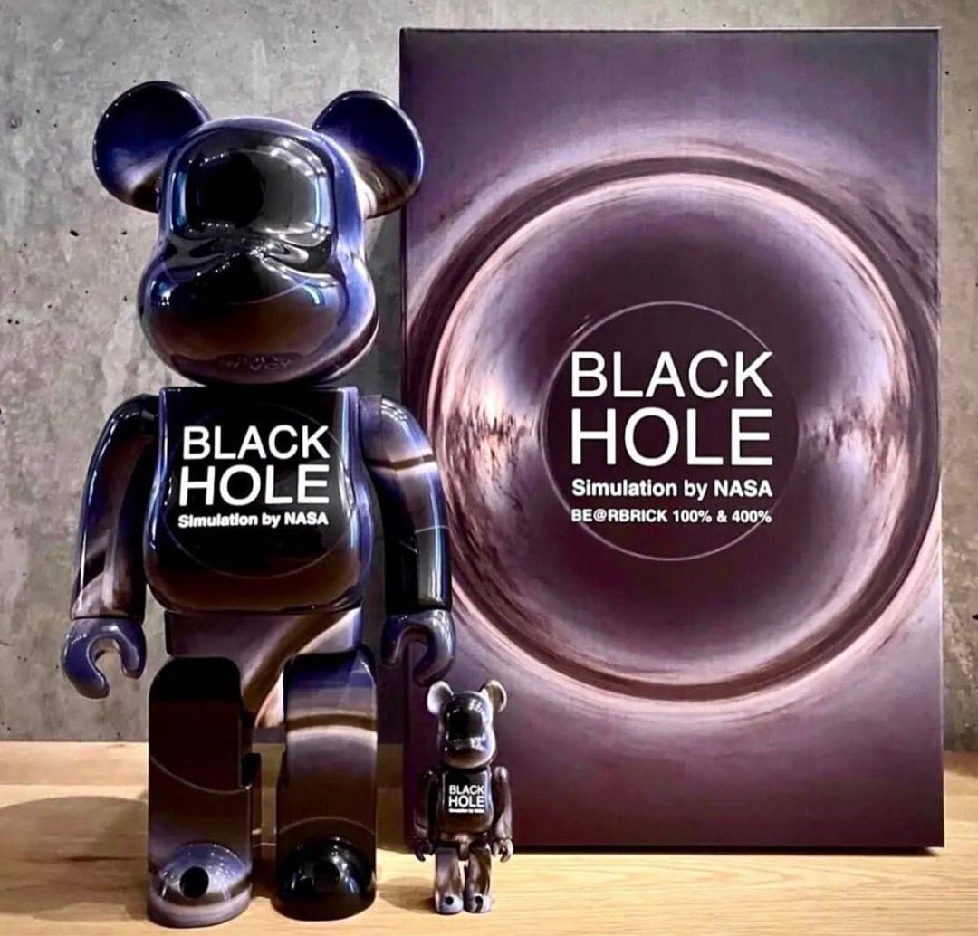 全新現貨Bearbrick Black Hole Nasa 100% & 400%, 玩具收藏品, 手辦及 