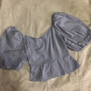 (Category: ) located in . Submitted by worthit.wardrobe (Listing ID 1184843923, Image 1). Description: .
