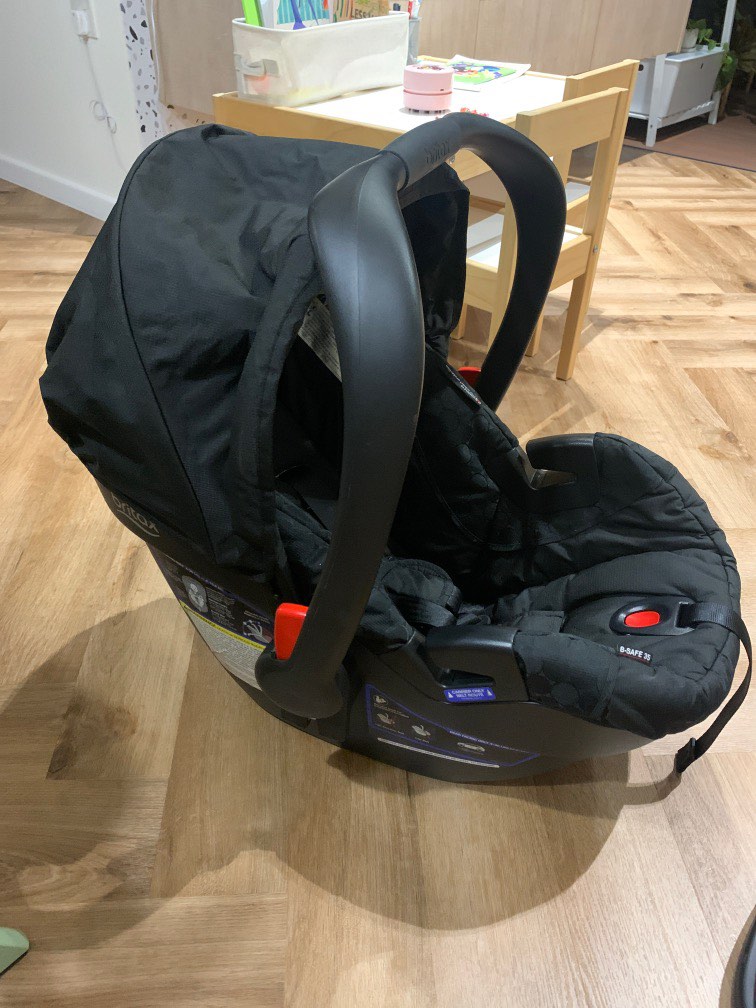 Britax B Safe 35 infant car seat with seat base, Babies & Kids, Going