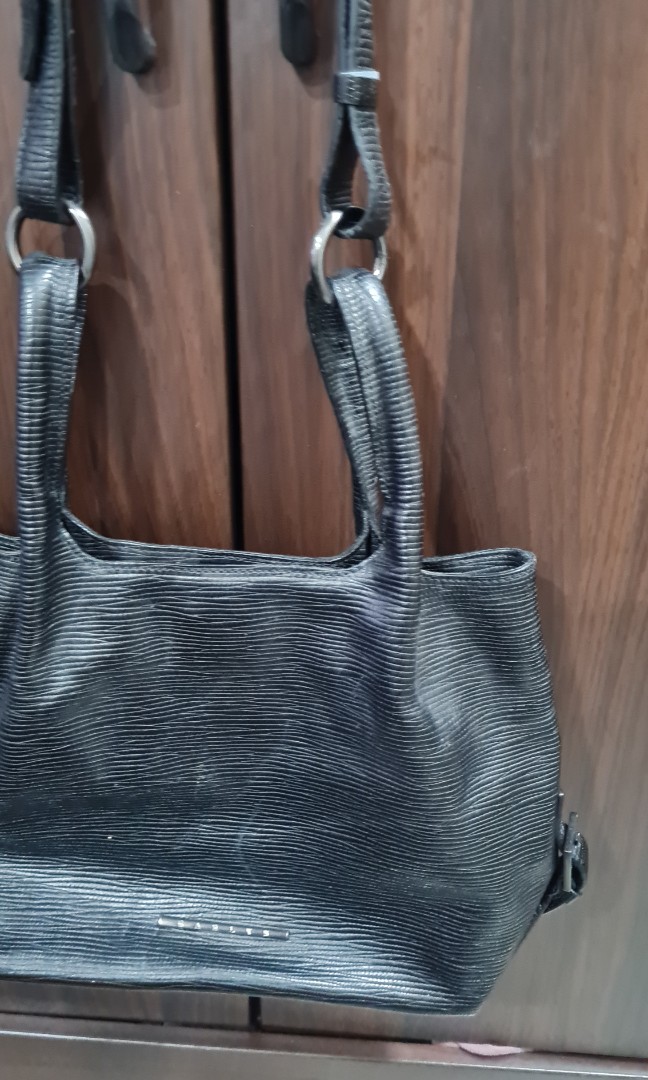 CARLYN BLACK BAG, Women's Fashion, Bags & Wallets, Shoulder Bags on ...