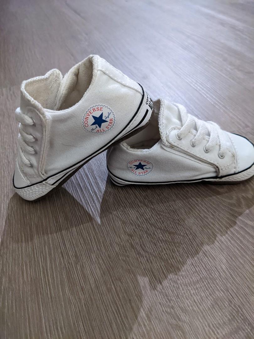 White converse baby deals shoes